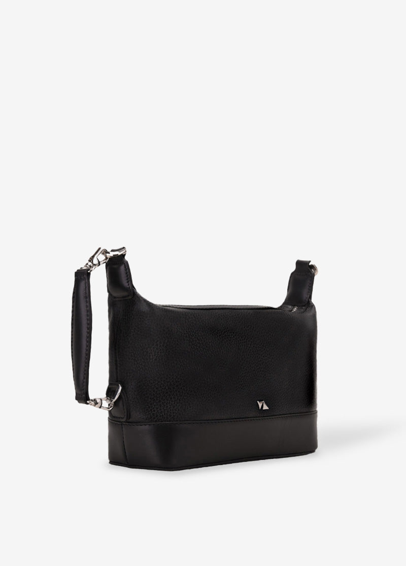 STRYNA CROSSBODY